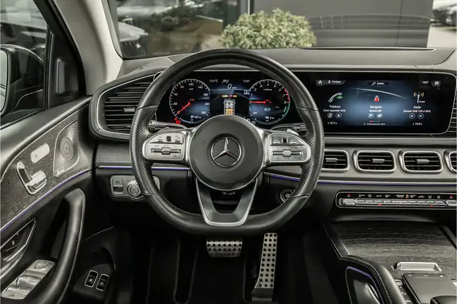 Mercedes-Benz Gle view 11