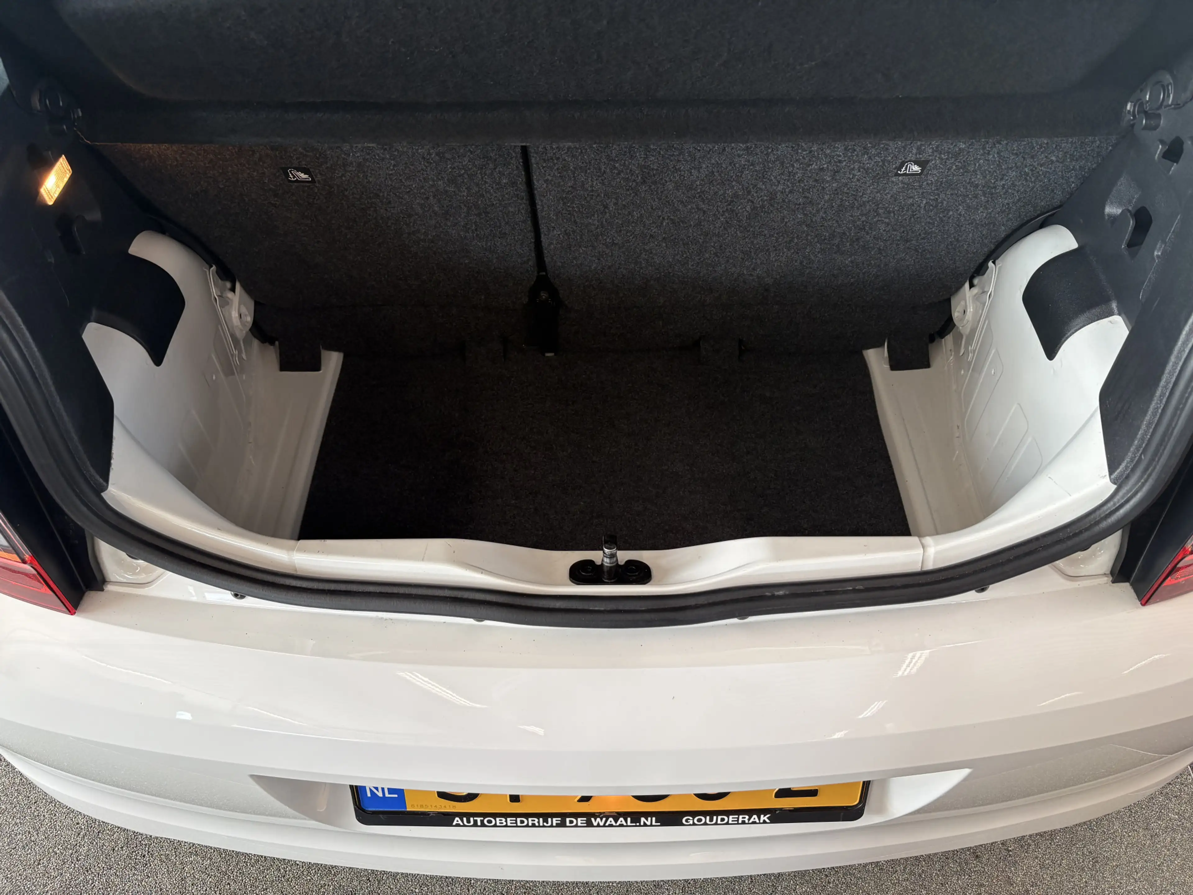 Skoda Citigo 1.0 Ambition Plus 5-drs. AIRCO/CRUISE/MEDIA — photo 9