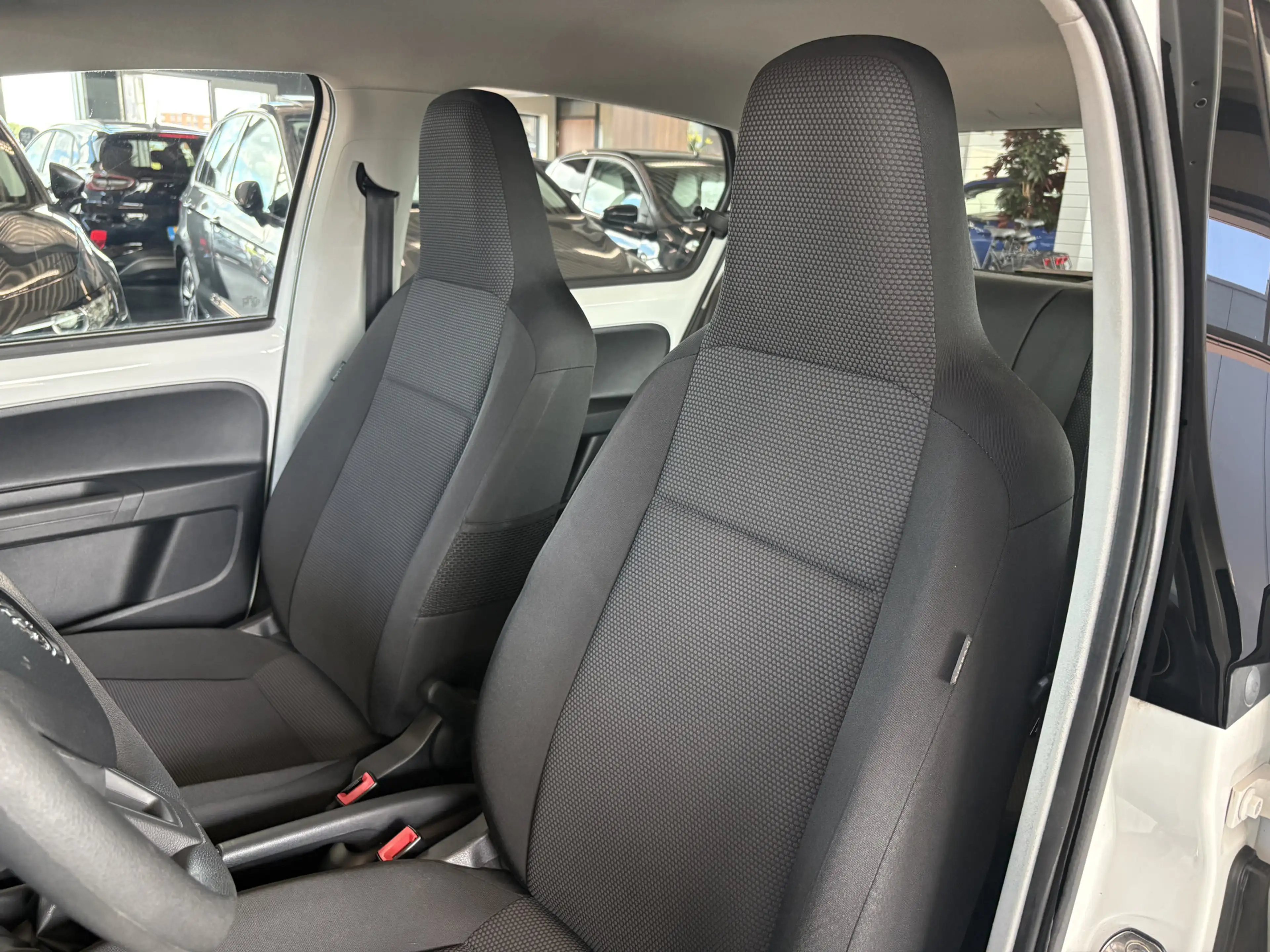 Skoda Citigo 1.0 Ambition Plus 5-drs. AIRCO/CRUISE/MEDIA — photo 7