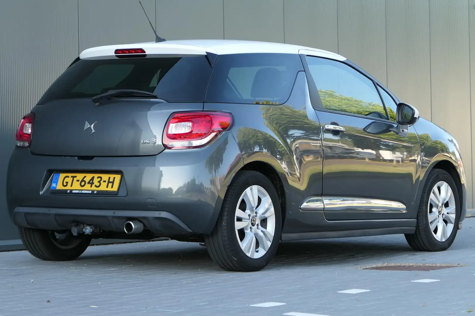 DS Automobiles DS 3 1.2 PureTech Business NAP APK 07-2026 Airco Cruise Szürke - 2