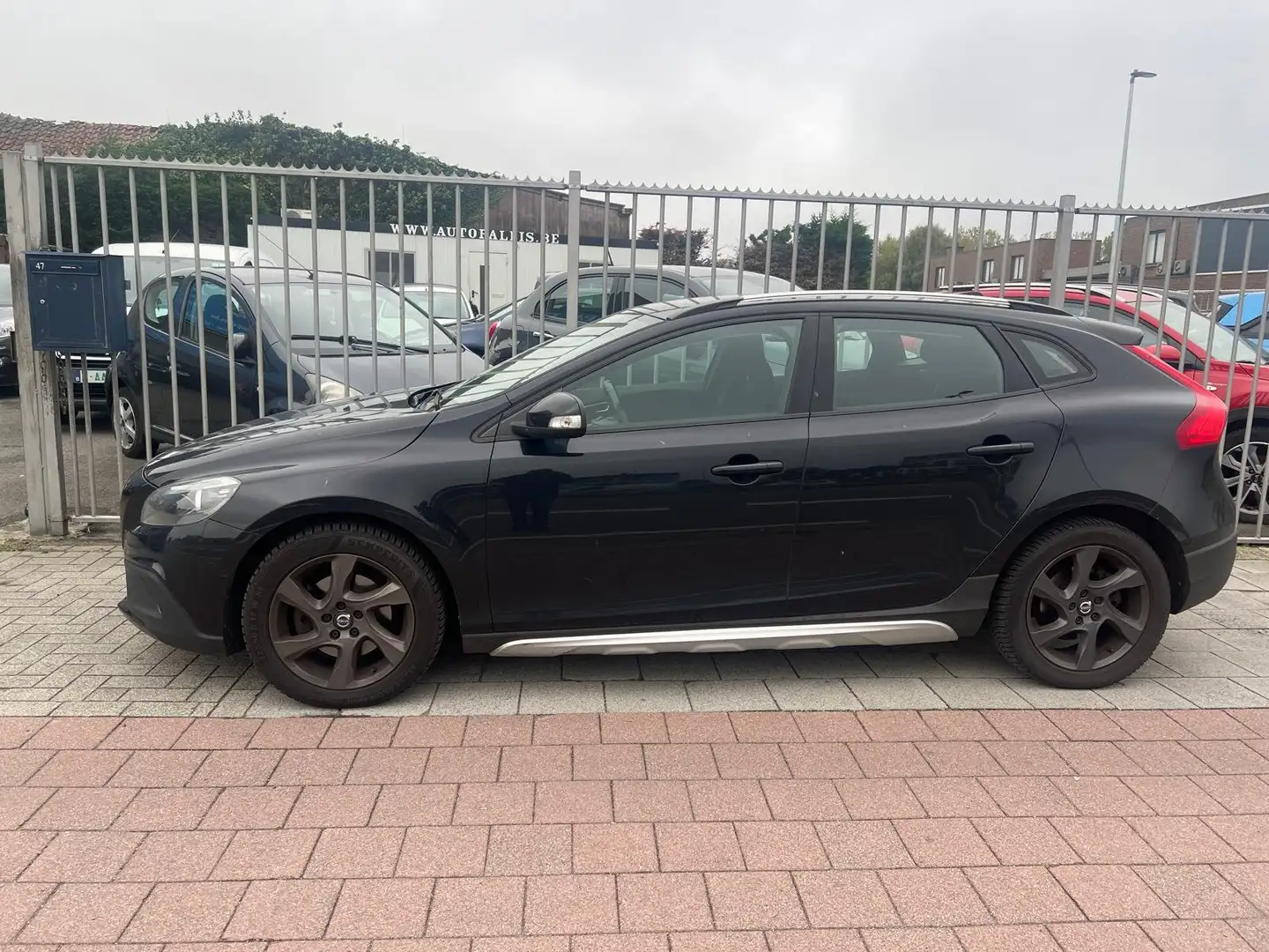Volvo V40 Cross Country V40 Cross Country D2 Powershift Zwart - 2