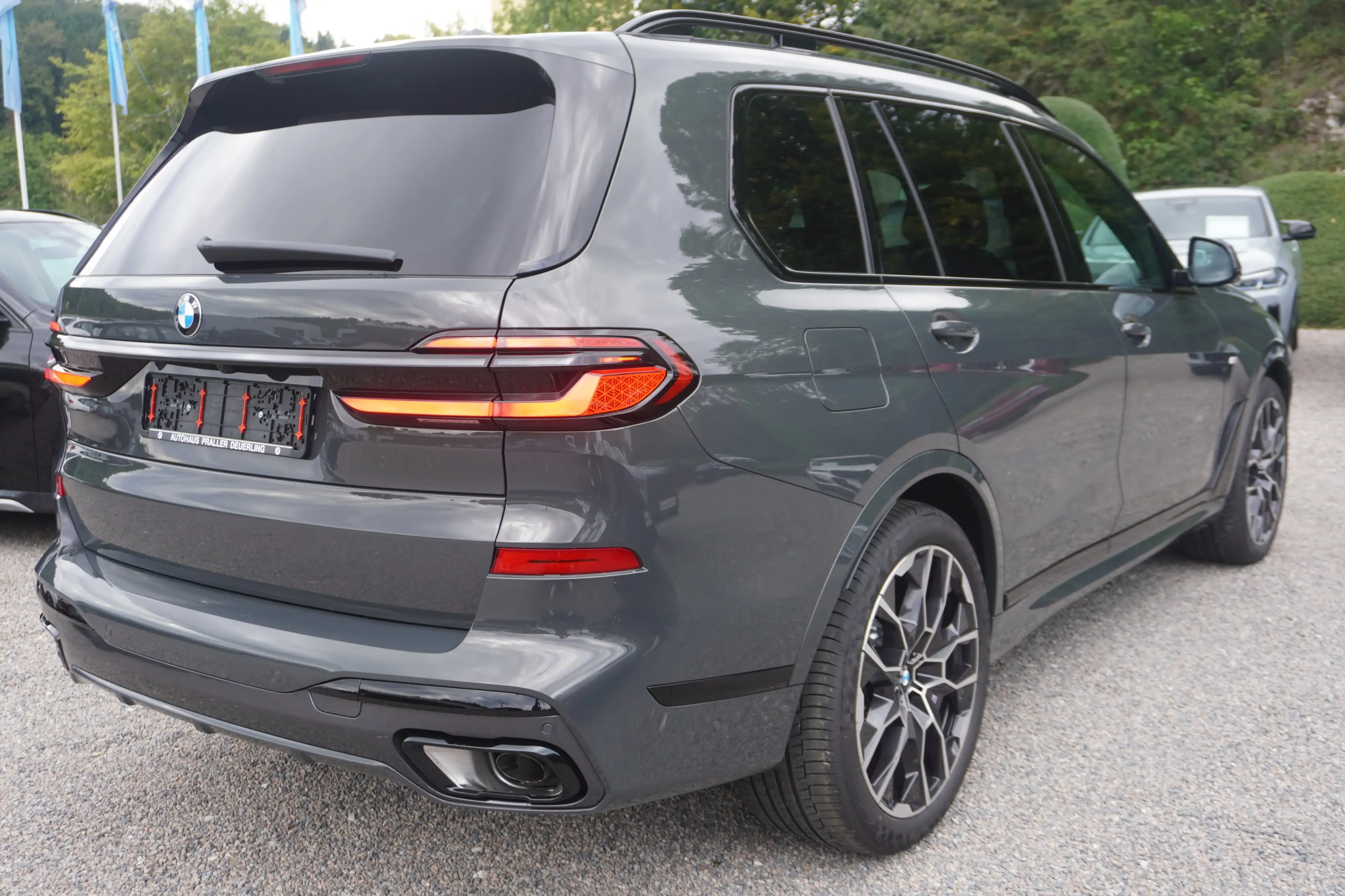 BMW X7 xDrive40d M Sport PRO AHK Standhz Aktivlenkung Mas — photo 7