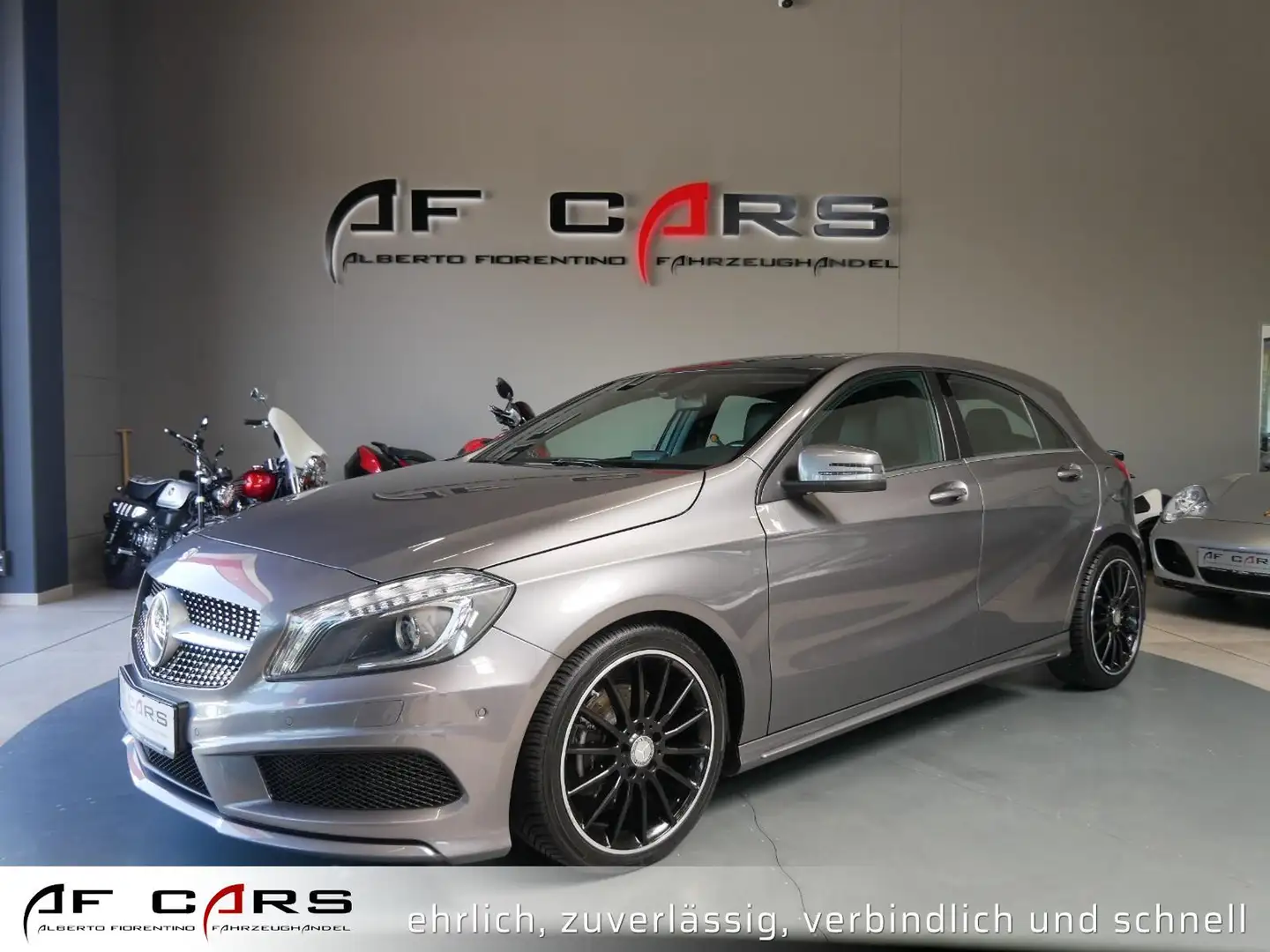 Mercedes-Benz A 200 CDI Street Style AMG Sportpaket A 200   Aut. Grau - 1