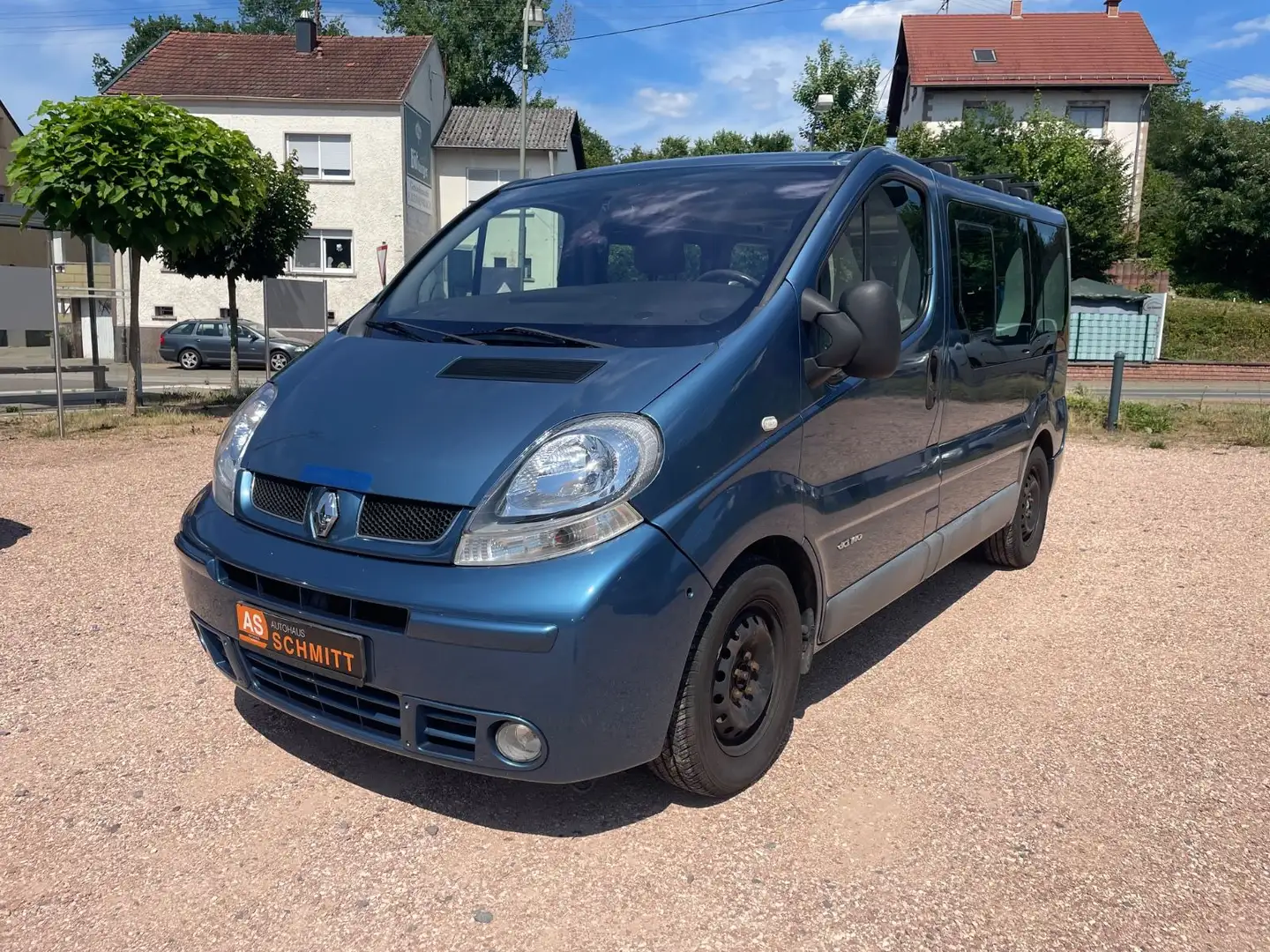 Renault Trafic Combi Generation Expression TÜV Mai 2026 Blau - 1