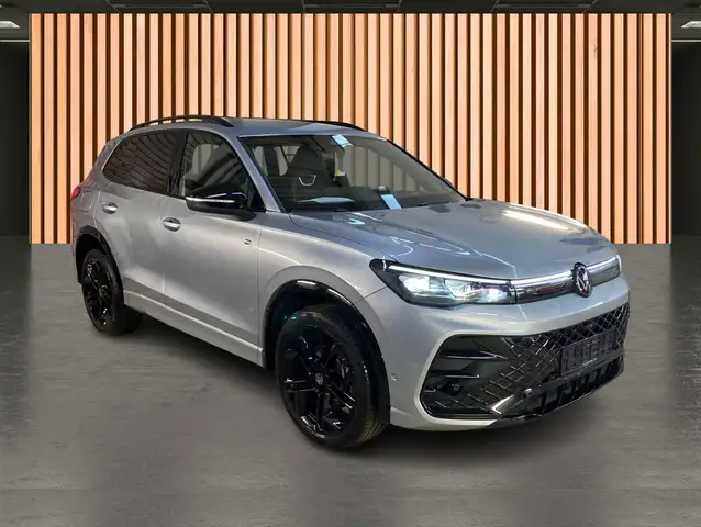 Volkswagen Tiguan view 5