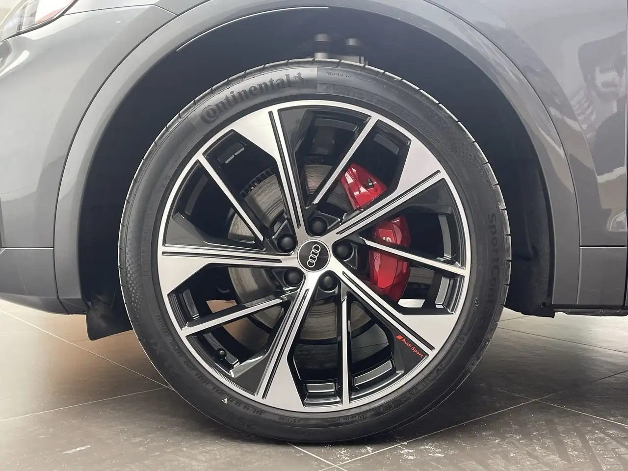 Audi SQ5 снимка Audi SQ5