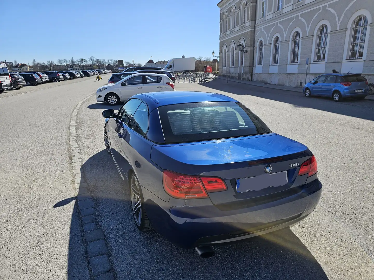 BMW 318 M-Paket, 2. Hand, frischer Service, 22t km, HU'27 Blau - 2