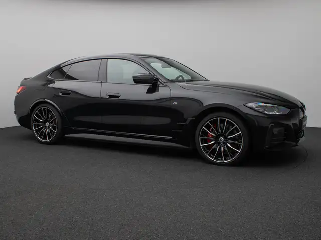BMW I4 view 4