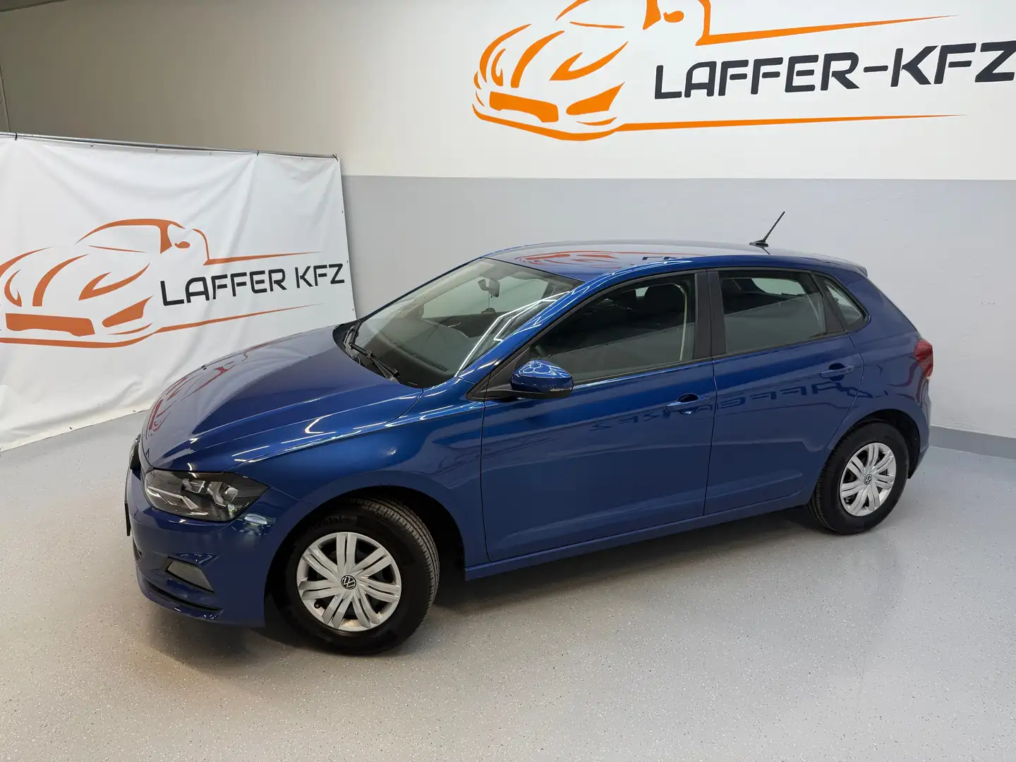 Volkswagen Polo Trendline 1,0 KLIMA APP **nur 9.000 KM** TOP Blau - 2