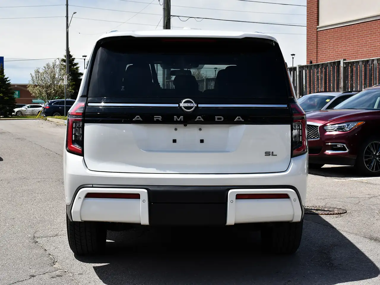 Nissan Armada снимка Nissan Armada
