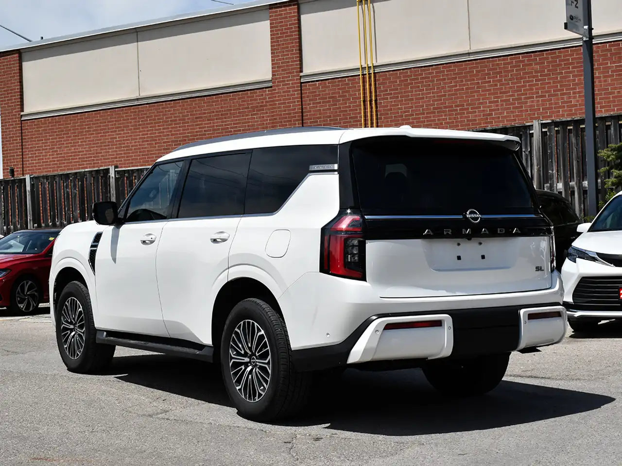 Nissan Armada снимка Nissan Armada