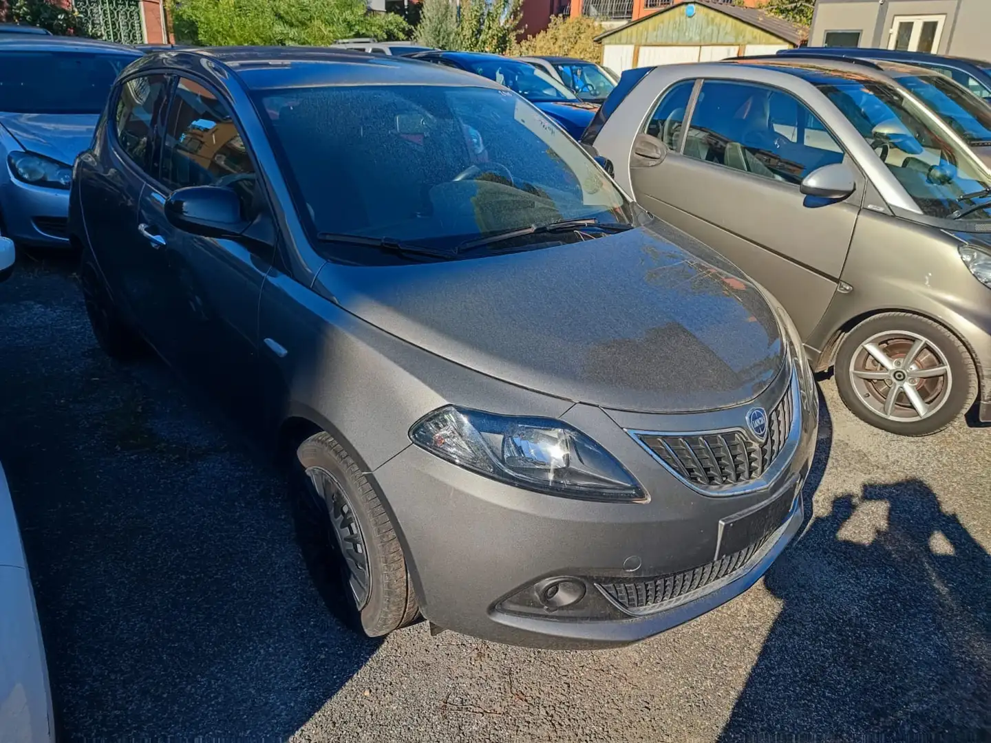 Lancia Ypsilon 1.0 firefly hybrid Silver s&s 70cv Grigio - 1