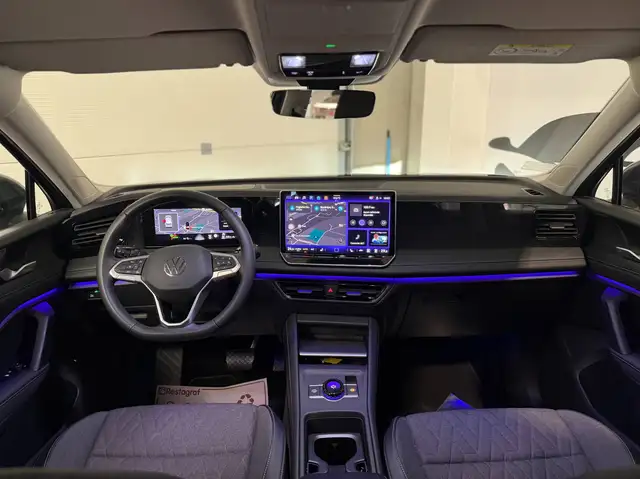 Volkswagen Tiguan view 23