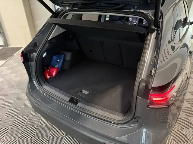 Volkswagen Tiguan view 15