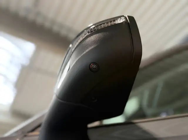 Volkswagen Tiguan view 17