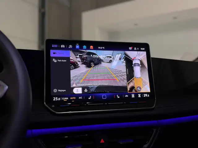 Volkswagen Tiguan view 30