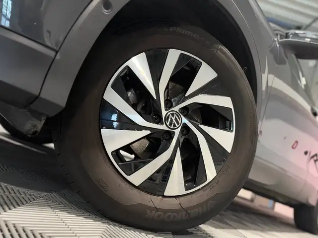 Volkswagen Tiguan view 7