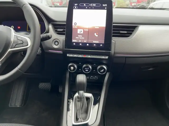 Renault Arkana view 12