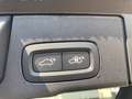 Volvo XC60 Black Edition Ultra, T6 AWD Plug-in Hybrid, Elektrisch/Benzi Schwarz - thumbnail 14