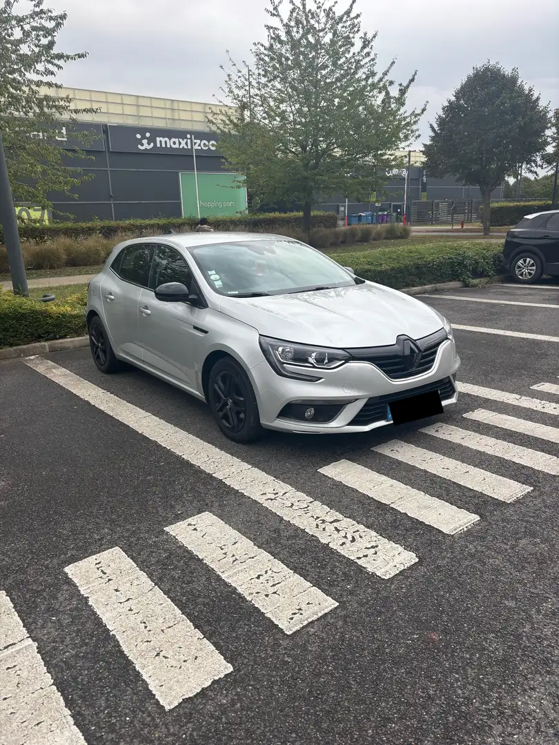 Renault Megane Mégane IV Berline dCi 110 Energy Business Intens - 1