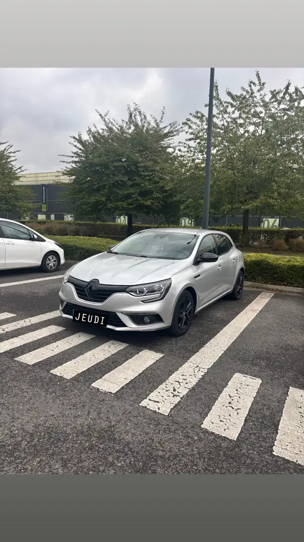 Renault Megane Mégane IV Berline dCi 110 Energy Business Intens - 2