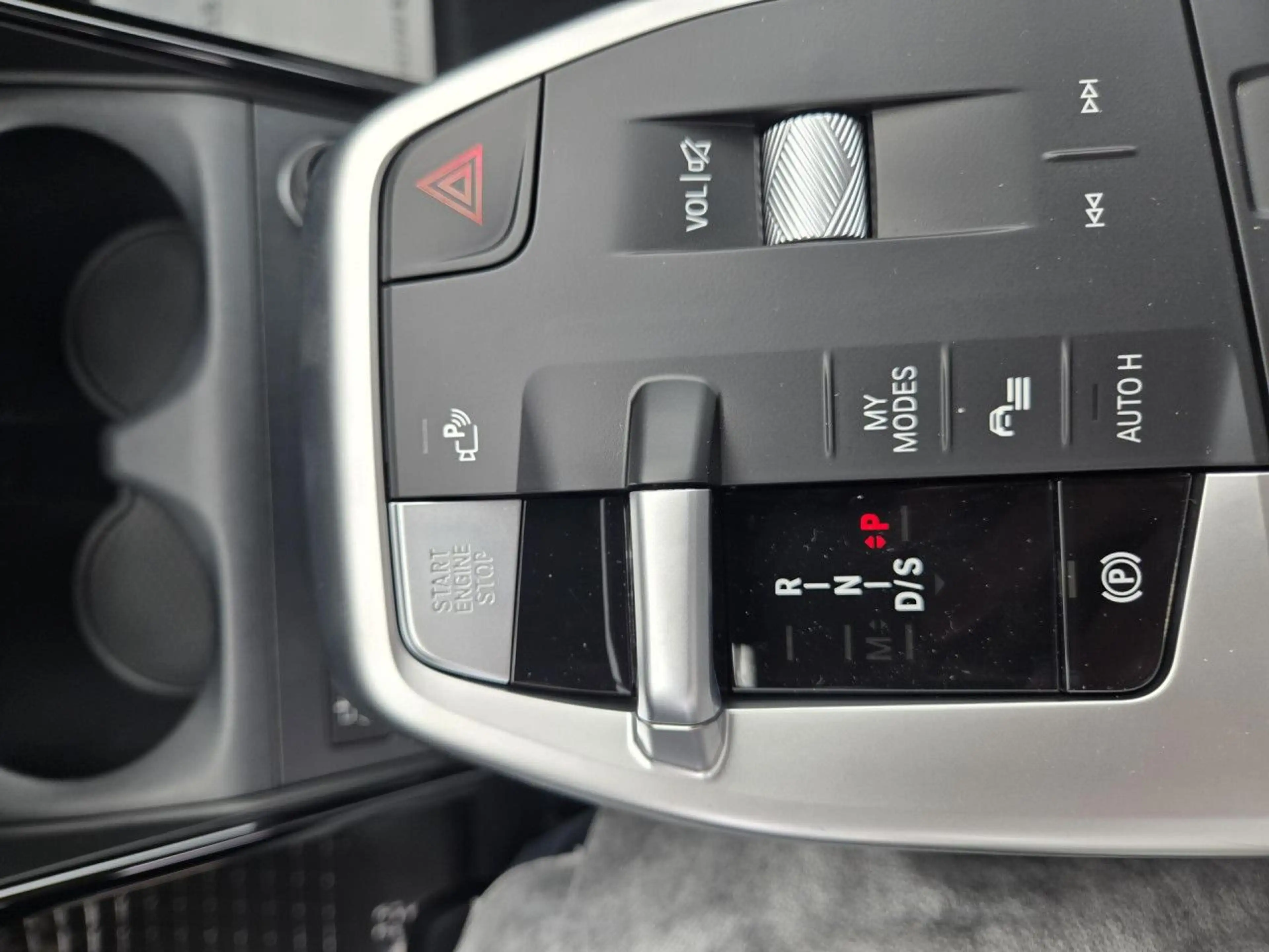 BMW 218 i ActiveTourer M Sport Live-Navi HiFi Kamera — photo 12