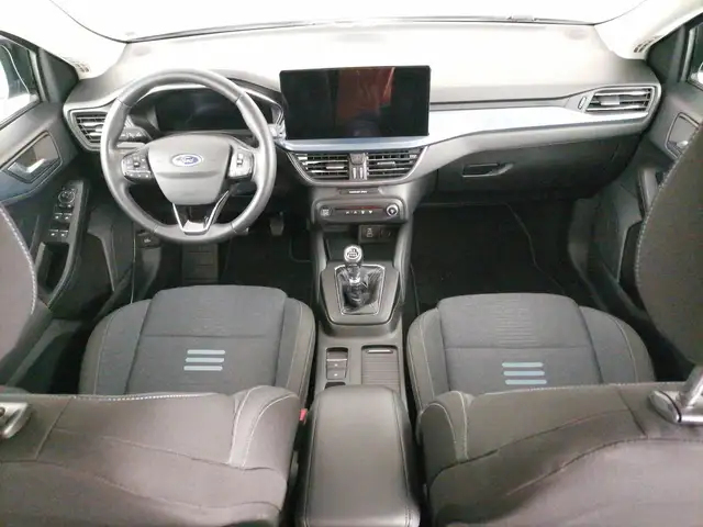 Ford Focus view 9