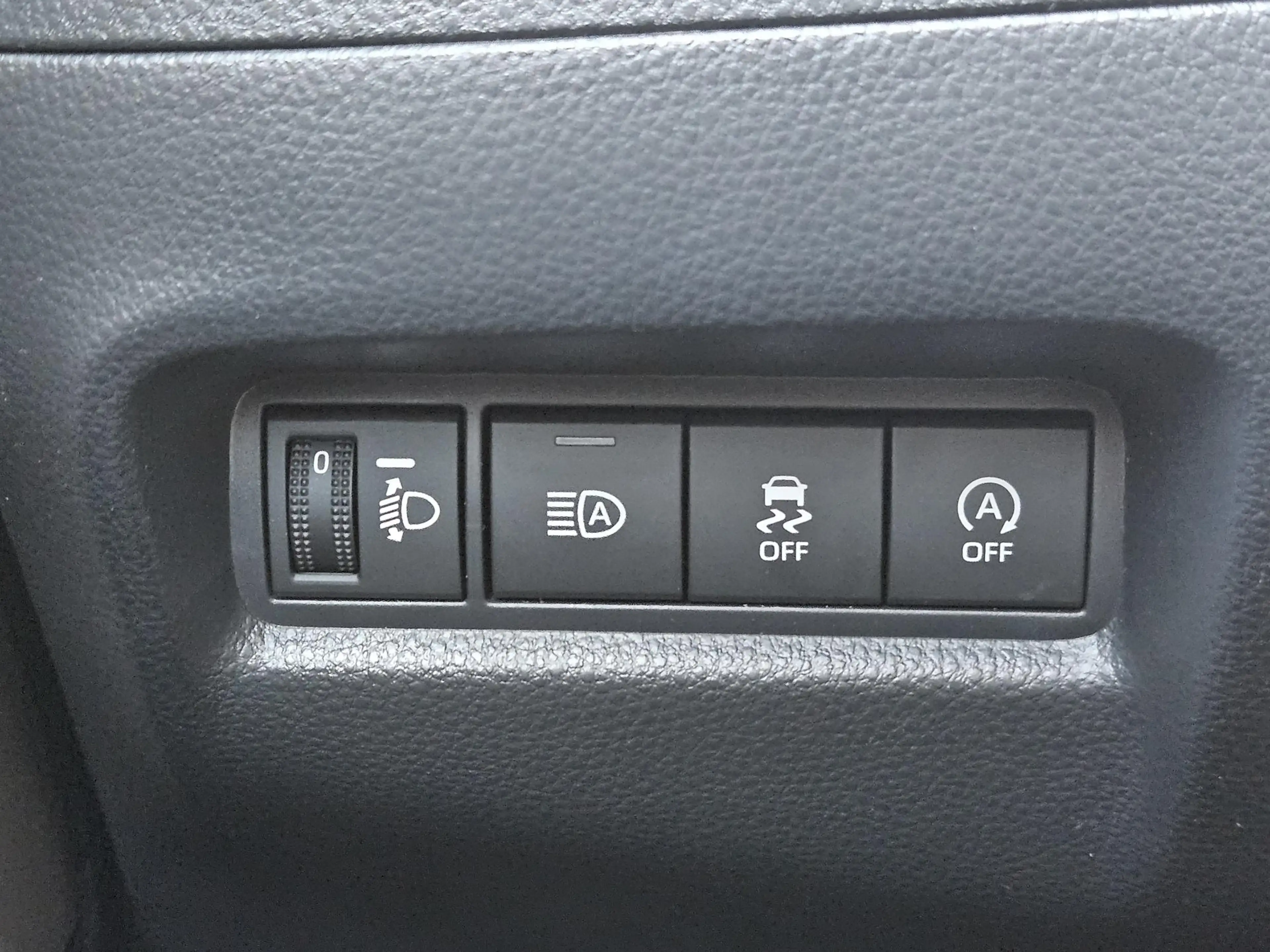 Toyota Aygo X 1.0 VVT-i MT Pulse Two Tone Fabrieksgarantie — photo 23