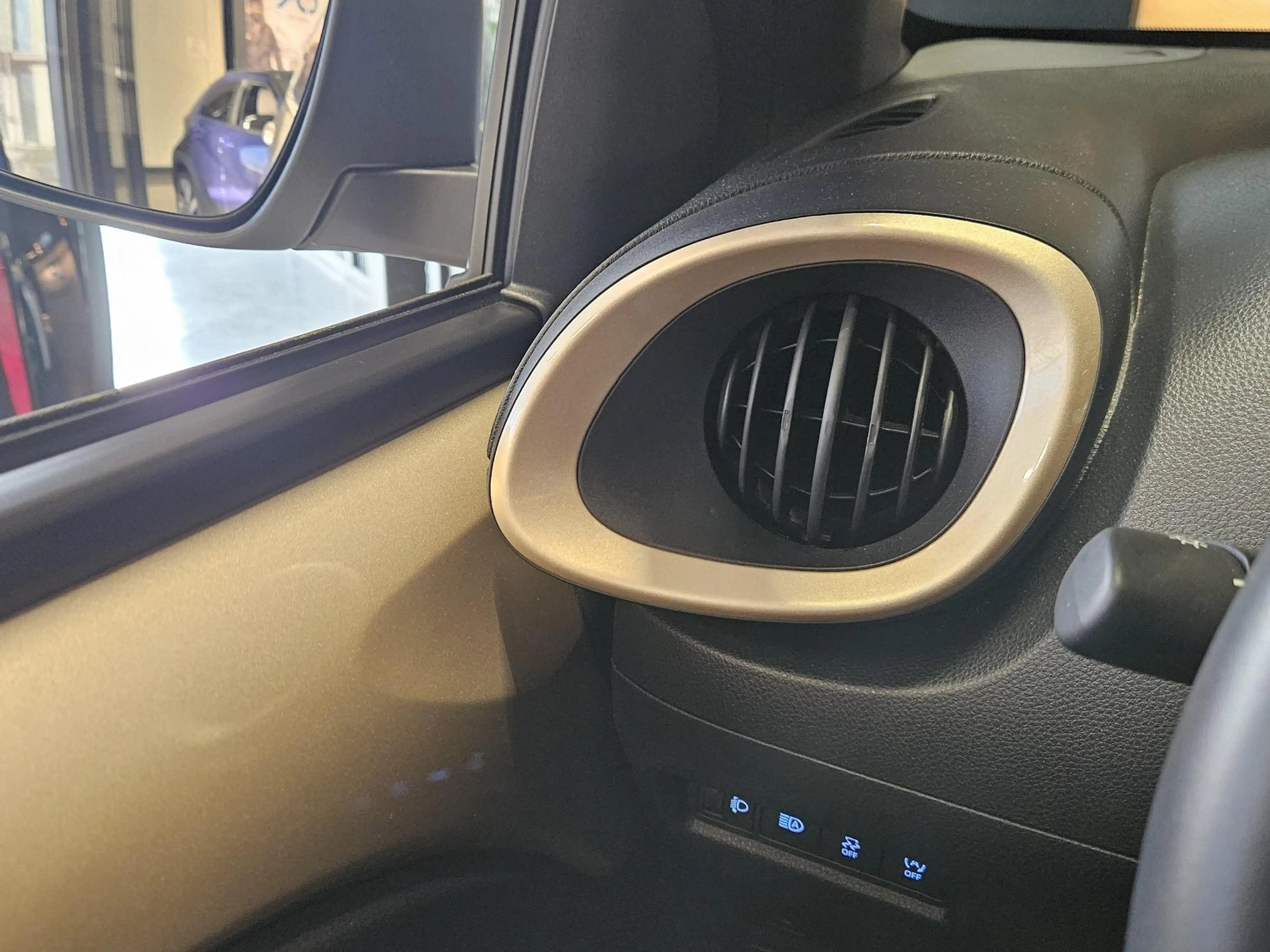 Toyota Aygo X 1.0 VVT-i MT Pulse Two Tone Fabrieksgarantie — photo 22