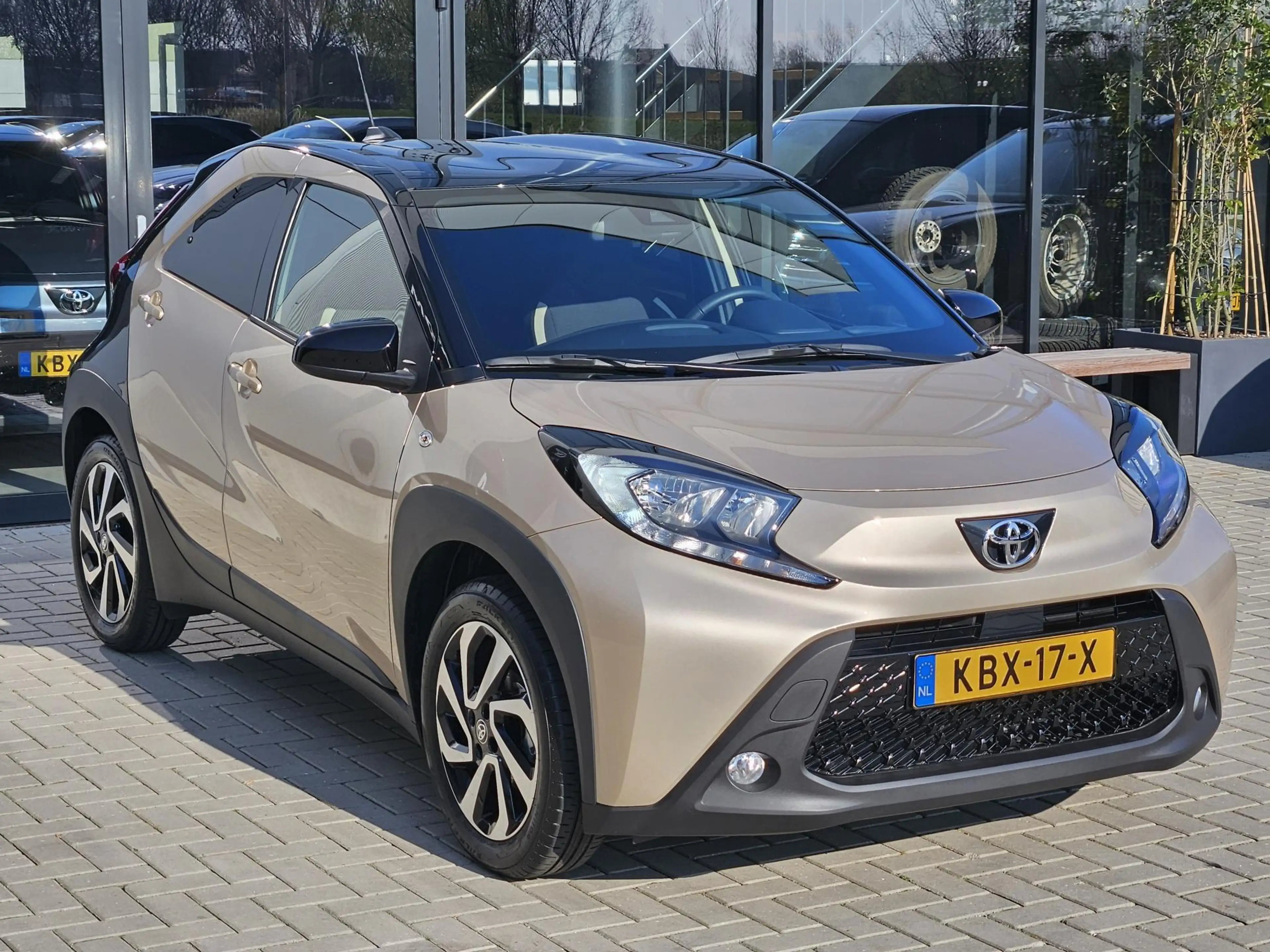 Toyota Aygo X 1.0 VVT-i MT Pulse Two Tone Fabrieksgarantie — photo 6