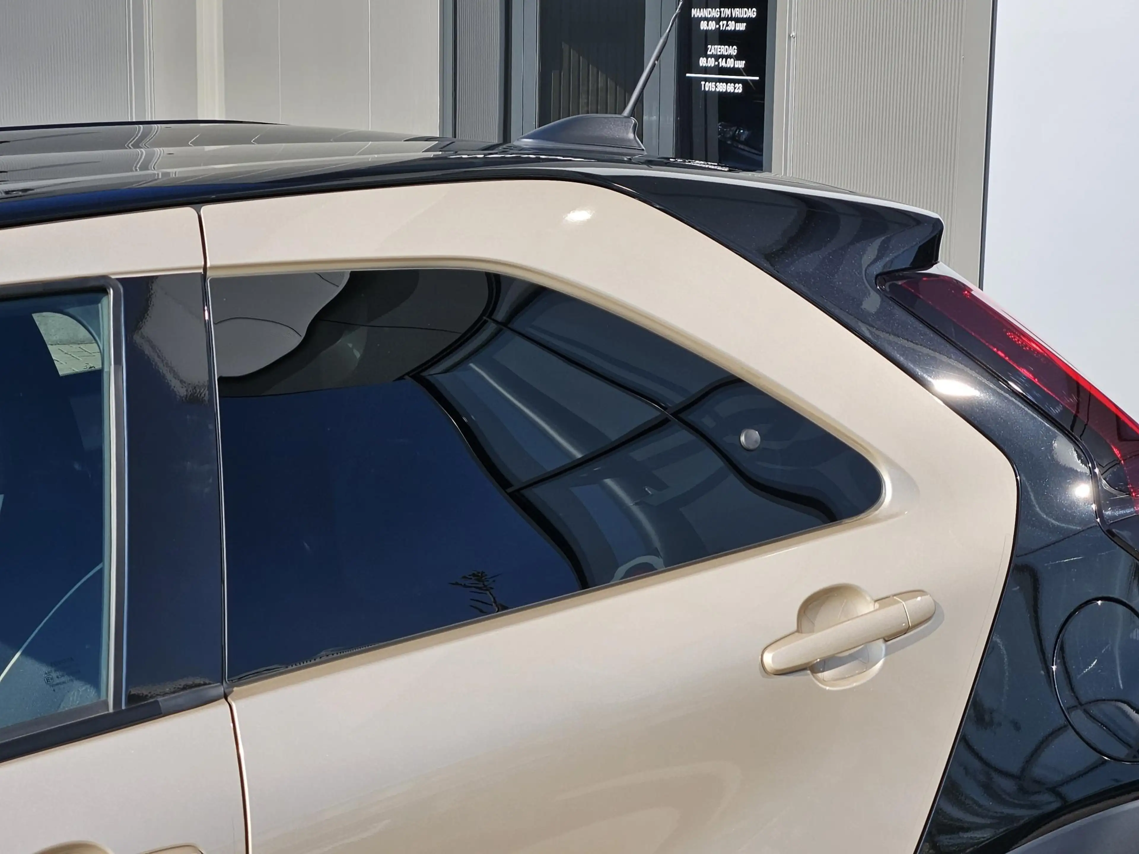 Toyota Aygo X 1.0 VVT-i MT Pulse Two Tone Fabrieksgarantie — photo 5
