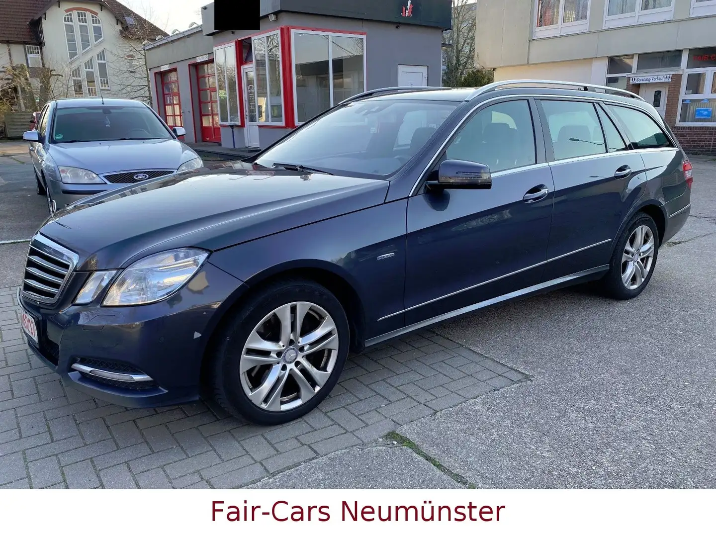 Mercedes-Benz E 350 CDI T BlueEFFICIENCY AVANTGARDE 2.Hand. Gris - 1