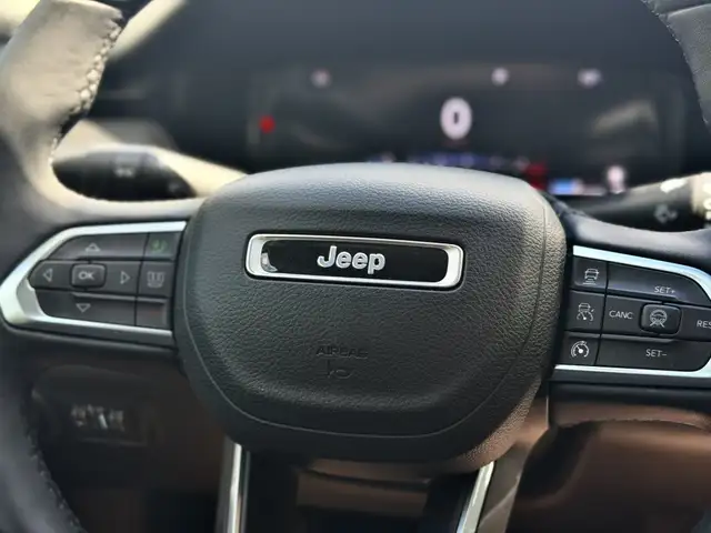 Jeep Compass view 14