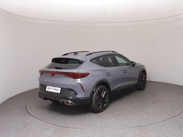 Cupra Formentor view 4