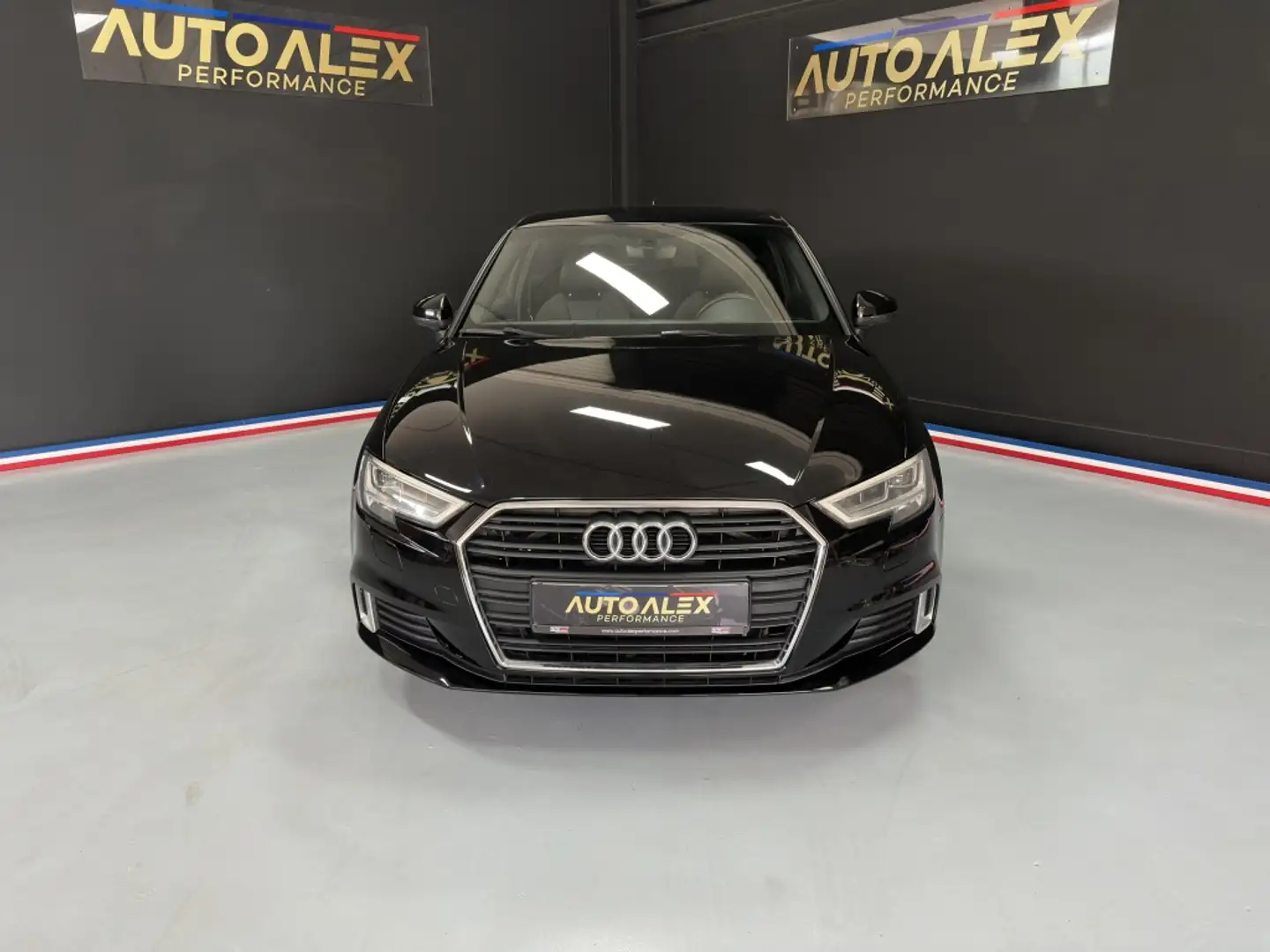 Audi A3 2.0TDI S Line Edition 110kW Schwarz - 2