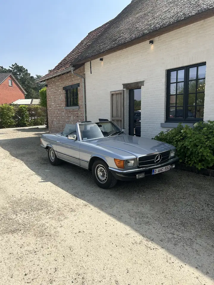 Mercedes-Benz SL 380 Cabrio In Propere Staat Met Volledige Boeken Erbij, foto 6