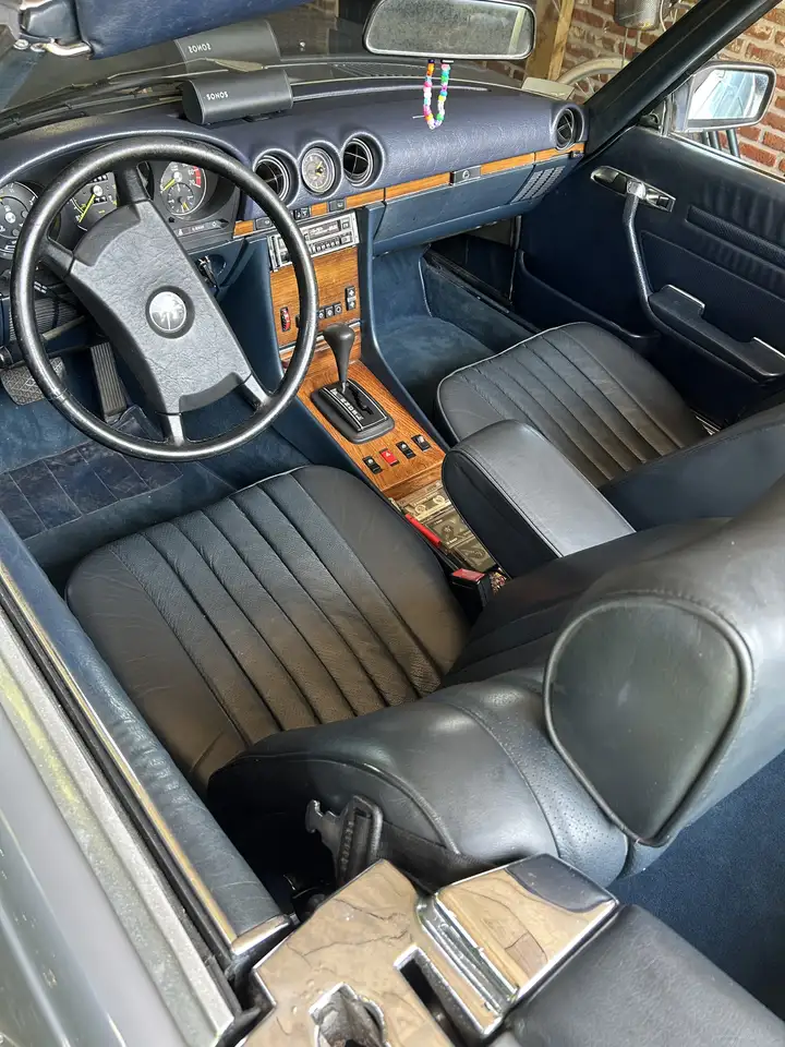 Mercedes-Benz SL 380 Cabrio In Propere Staat Met Volledige Boeken Erbij, foto 3