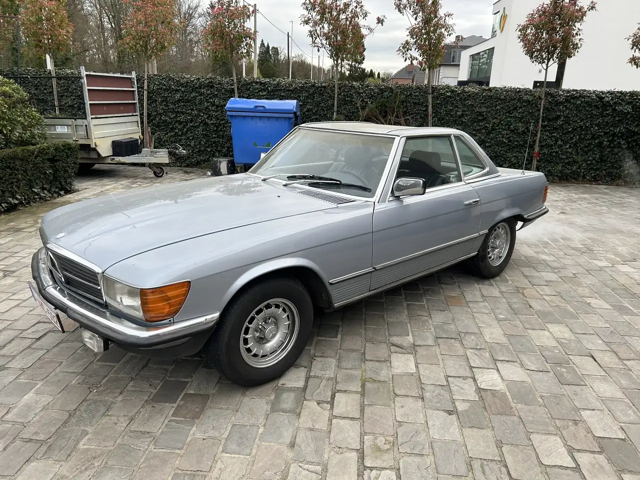 Mercedes-Benz SL 380 Cabrio In Propere Staat Met Volledige Boeken Erbij, foto 9