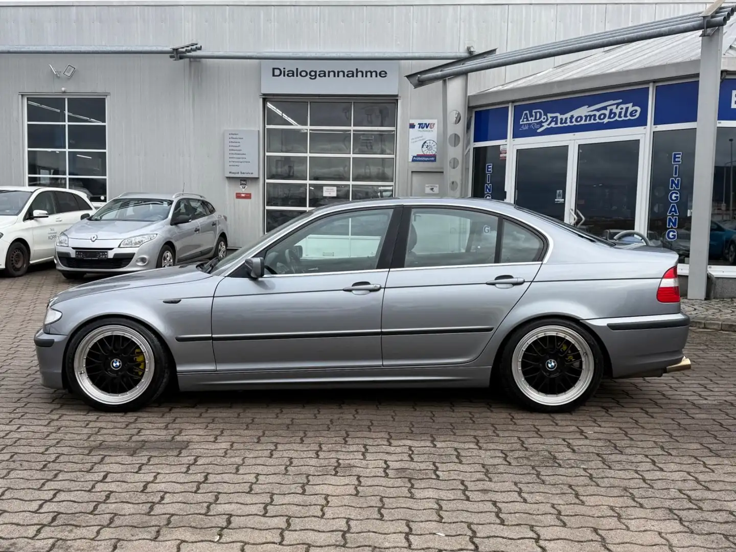 BMW 318 Baureihe Edition Exclusiv Gris - 2