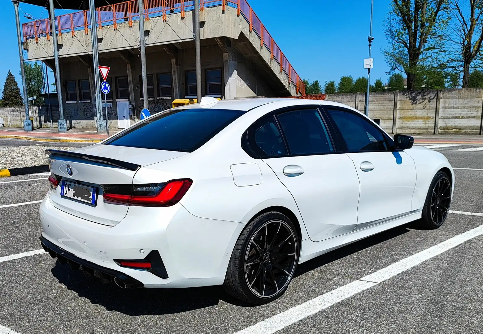 BMW 316 316d mhev 48V Luxury auto - 2