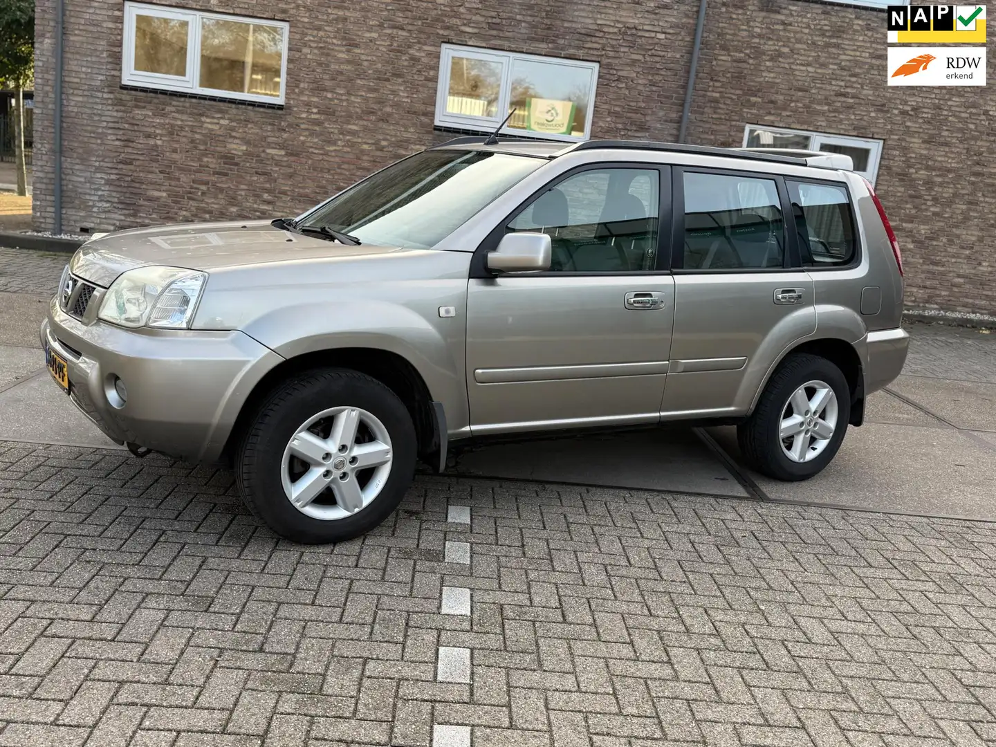 Nissan X-Trail 2.5 Sport Outdoor((( nieuwe apk ))) Grijs - 1