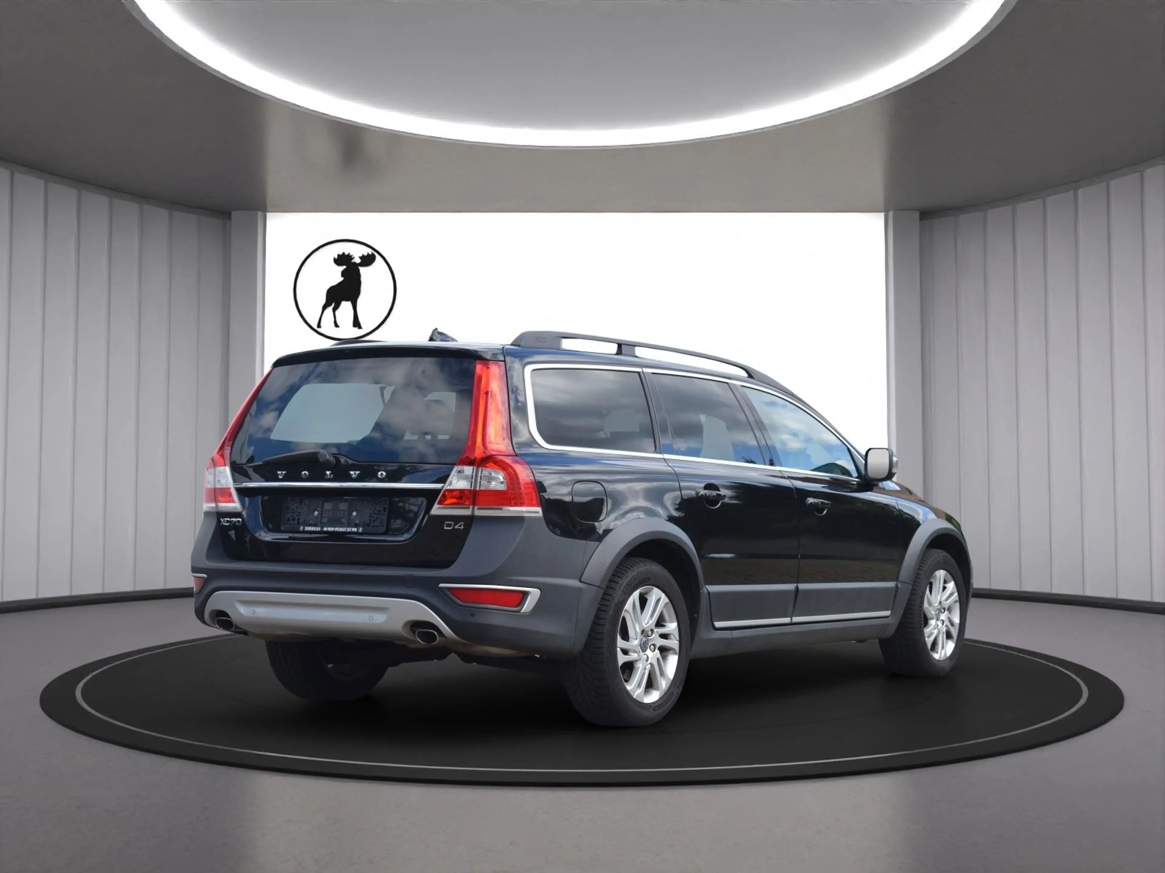 Volvo XC70 SUMMUM/S-DACH/ACC/STANDHEIZUNG/1.HAND — photo 4