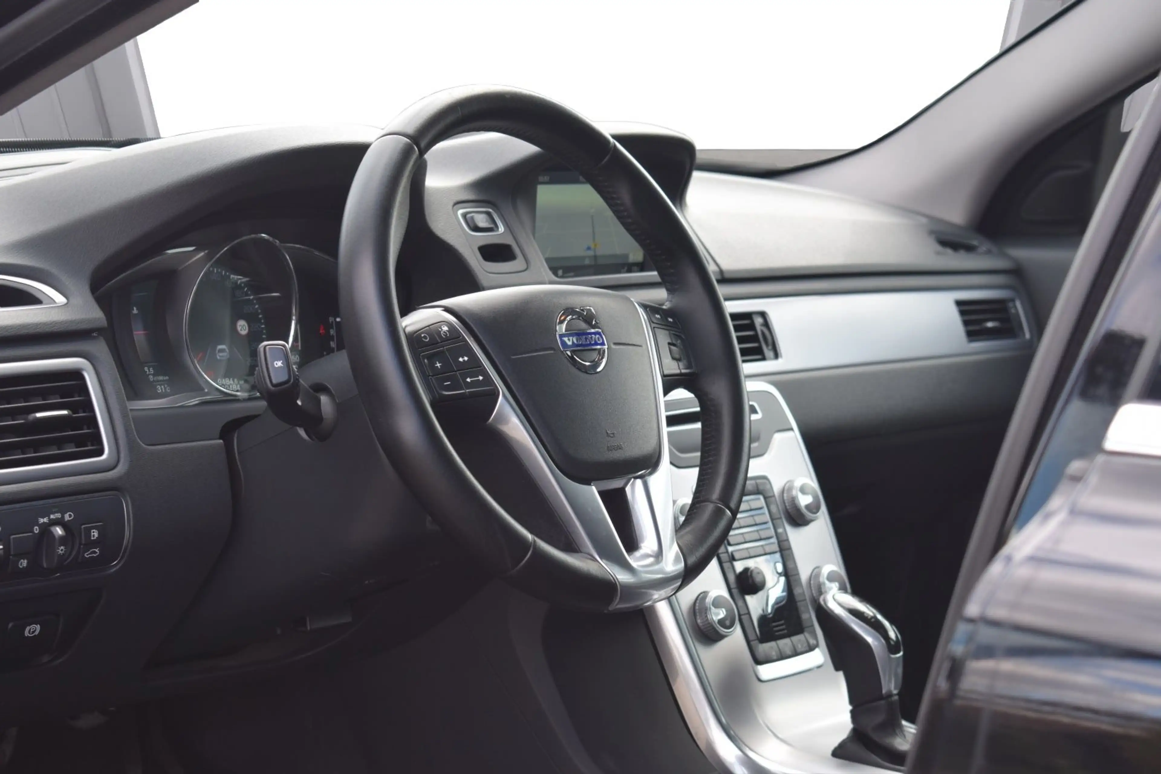 Volvo XC70 SUMMUM/S-DACH/ACC/STANDHEIZUNG/1.HAND — photo 10