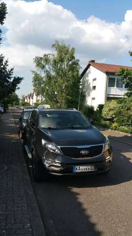 Imagine Kia Sportage 2.0 CRDi 184 AWD Aut. Platinum Edition