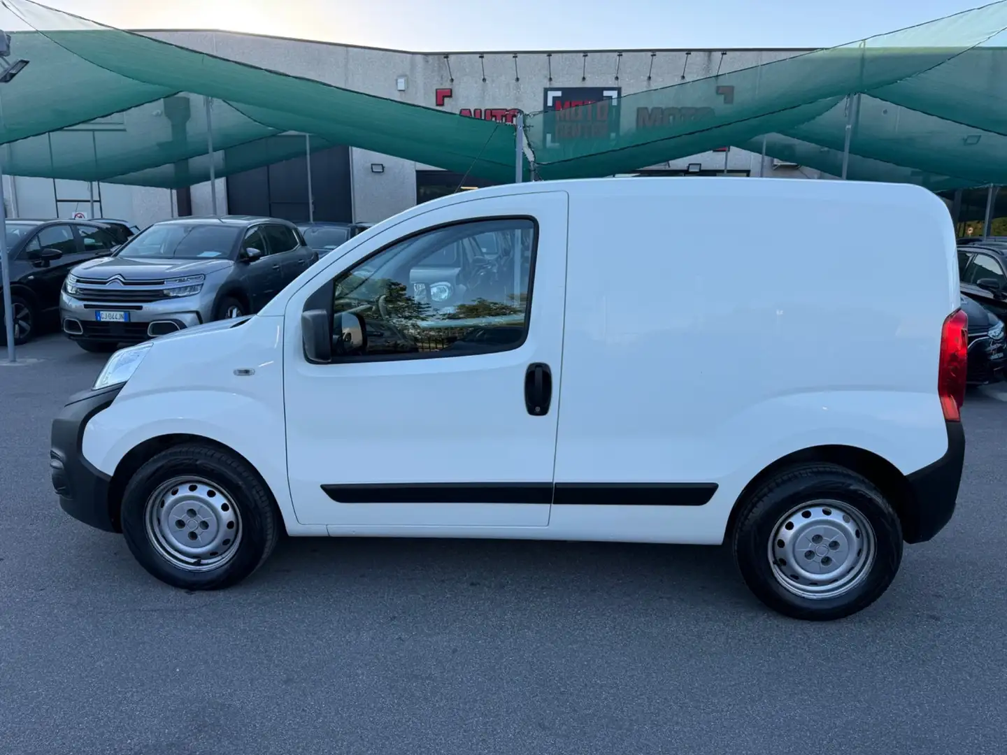Fiat Fiorino Fiorino 1.3 MJT 95CV Cargo Weiß - 2