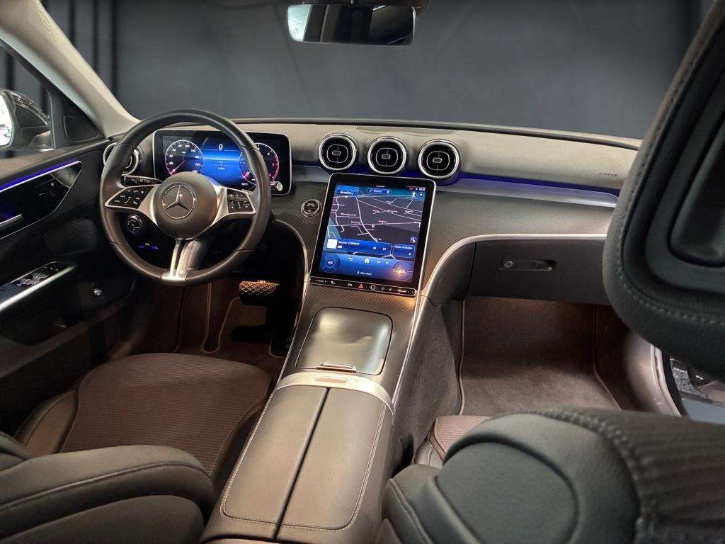 Mercedes-Benz C 220