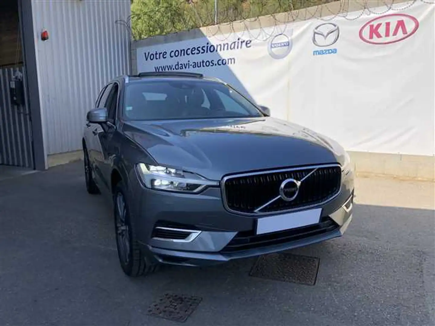 Volvo XC60 T8 Twin Engine 320+87 ch Geartronic 8 Momentum Gris - 1