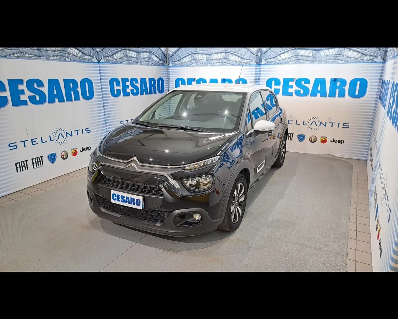 Citroen C3 1.2 PureTech Shine Schwarz - 2