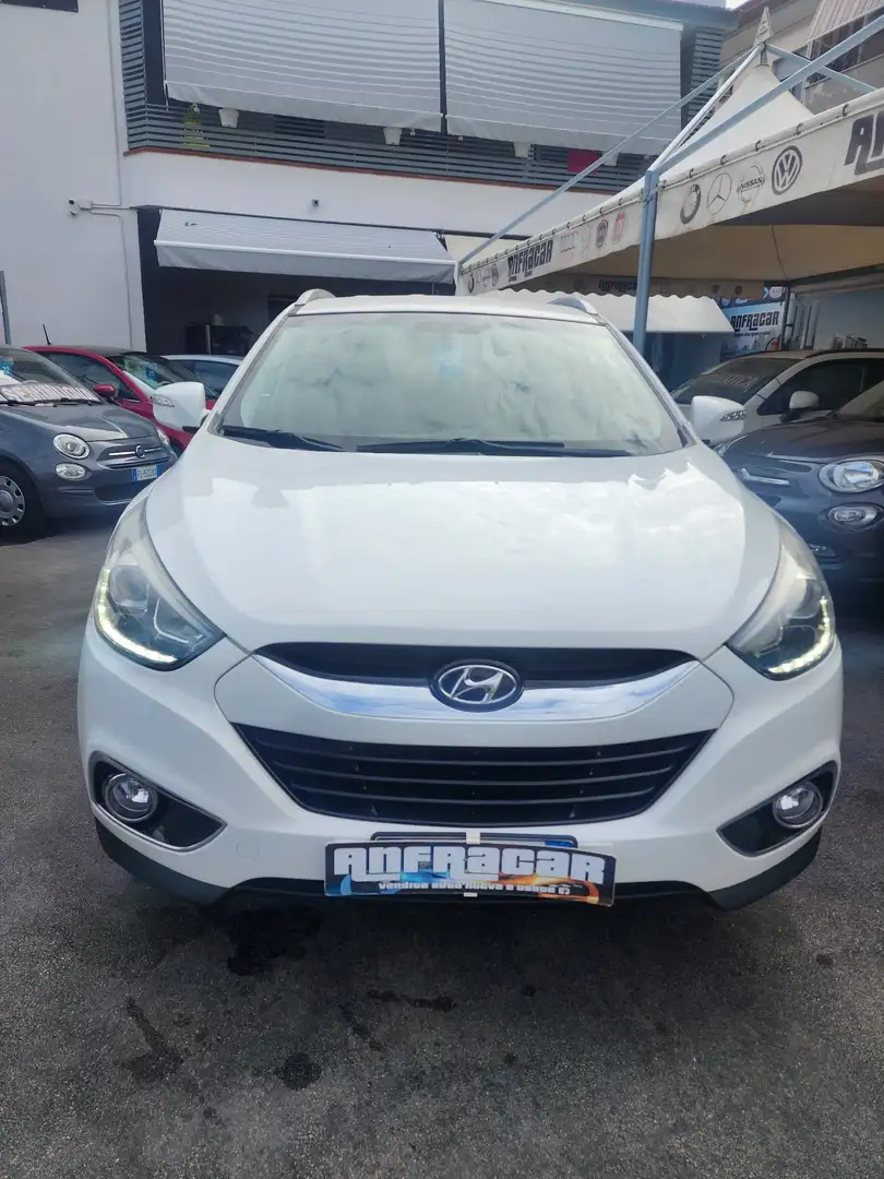 Hyundai iX35 1.7 crdi Comfort 2wd FL Blanc - 2
