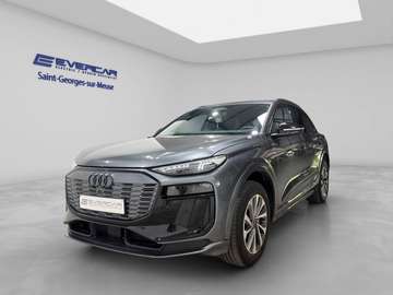 S-LINE 100 KWH ***FRONT/REAR HEATED SEATS*FRONT/REAR CAMERA*HEATED PUMP***